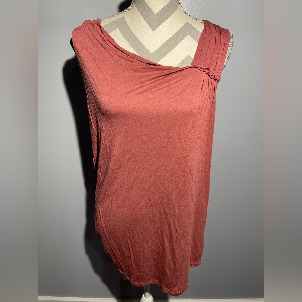 Daisy Fuentes Terracotta Asymmetrical Tank Top